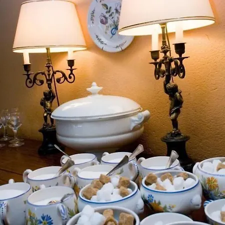 מלון Du Vieux 3*