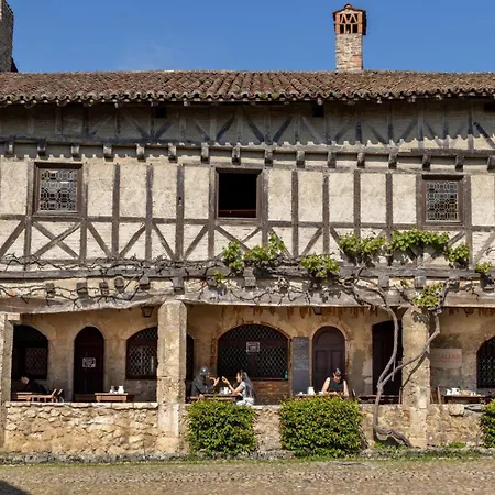 Du Vieux Hotel