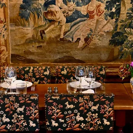 Du Vieux Hotel 3*