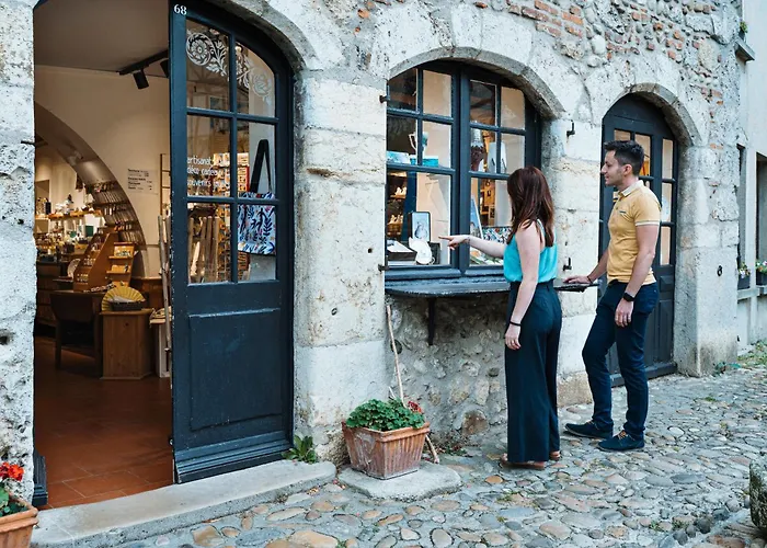 Отель Du Vieux Перуж