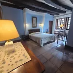Du Vieux 3* Перуж