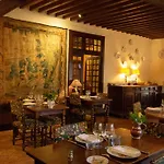 Du Vieux Hotel 3*