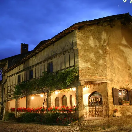 Hotel Du Vieux Pérouges