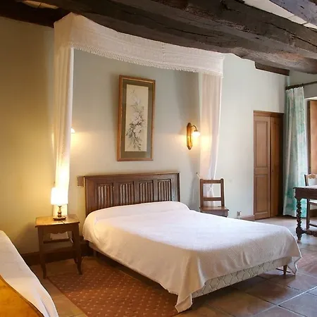 Du Vieux Hotel 3*