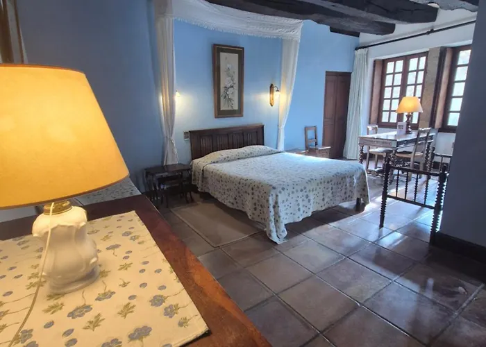 Du Vieux 3* Pérouges